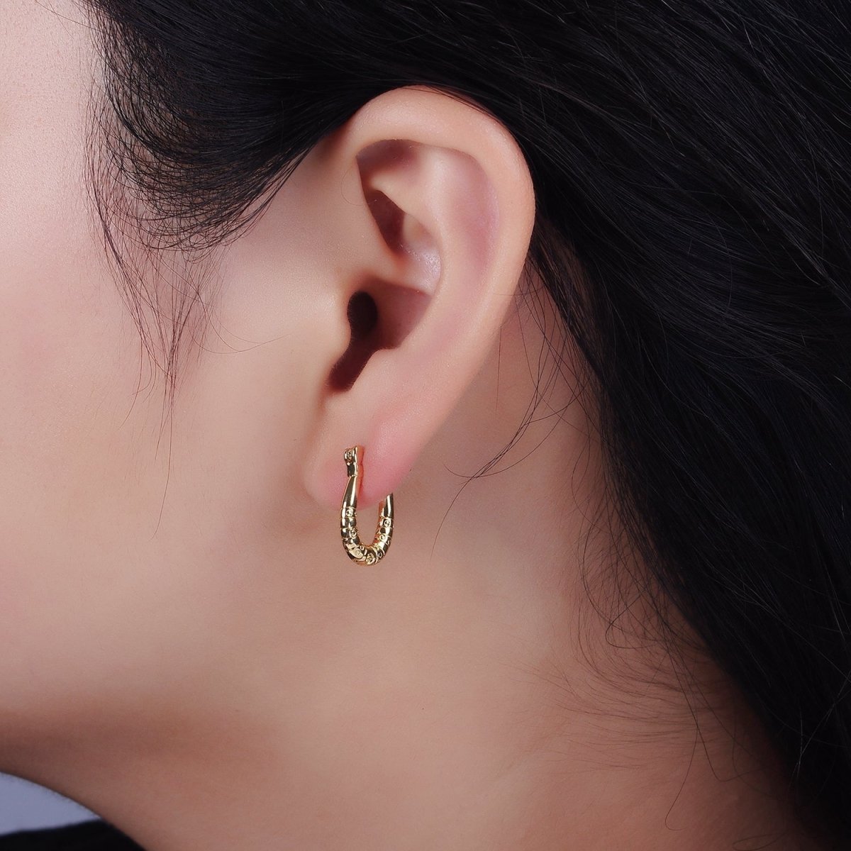 14K Gold plated 15mm Dotted Lined U-Shaped French Lock Latch Hoop Earrings | AE962 - DLUXCA