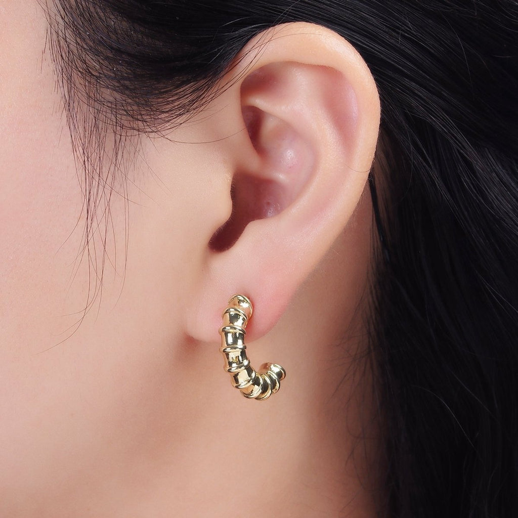 14K Gold plated 20mm Multiple Lined Minimalist C-Shaped Hoop Earrings | AE172 - DLUXCA