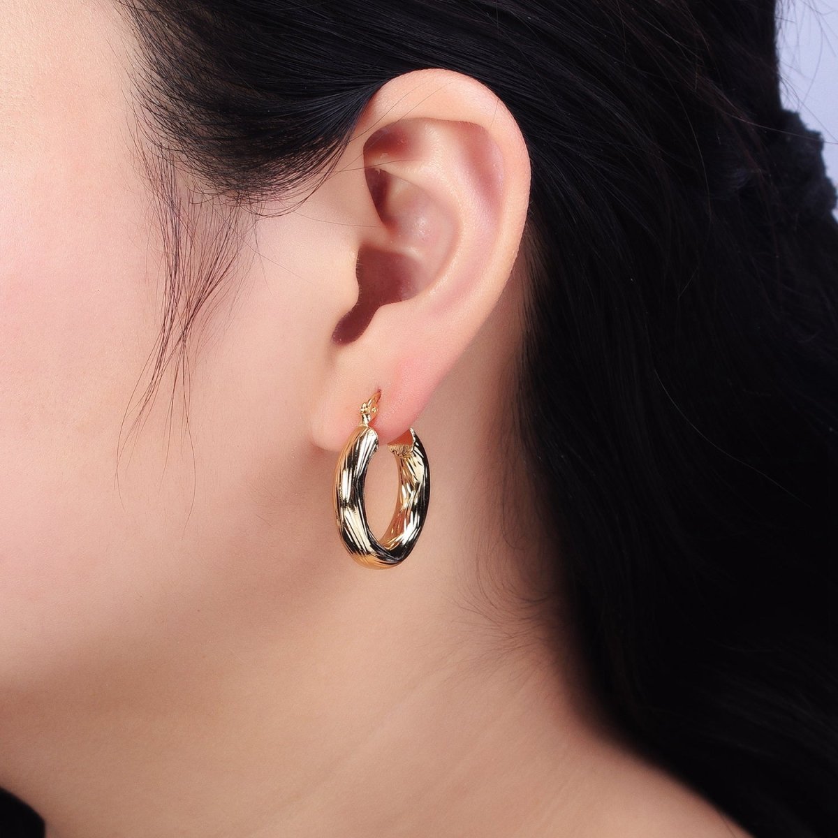 14K Gold plated 25mm, 35mm, 45mm, 55mm Curved Line-Textured Twisted French Lock Latch Earrings | AE017 - AE020