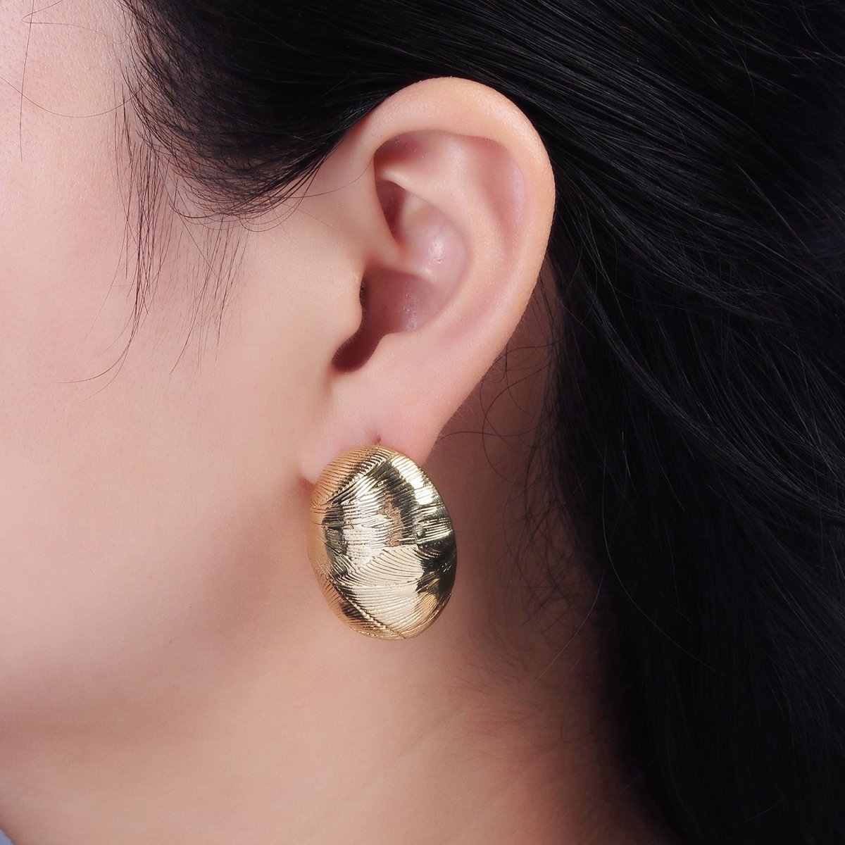 14K Gold plated 30mm Line-Textured Oval Dome Stud Earrings | AE327 - DLUXCA