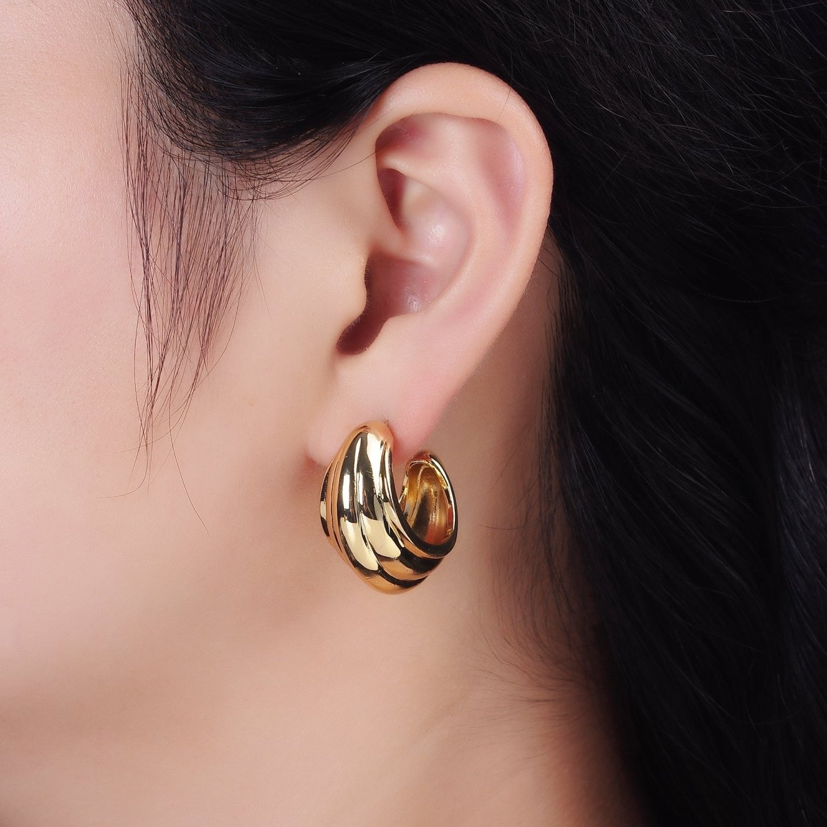 14K Gold plated 30mm Multiple Line Dome C-Shaped Hoop Earrings in Silver & Gold | AE-104 AE-105 - DLUXCA