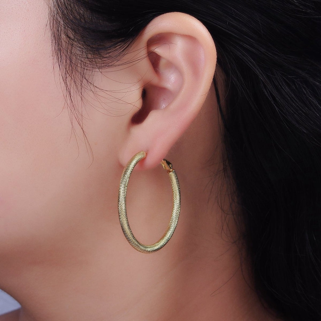 14K Gold plated 40mm Scale-Textured Hinge Hoop Earrings | AE170 - DLUXCA