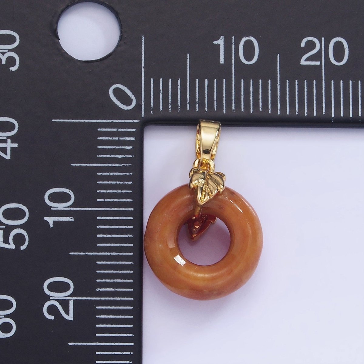 14K Gold plated Carnelian Donut Open Round Leaf Pendant | AA1243 - DLUXCA