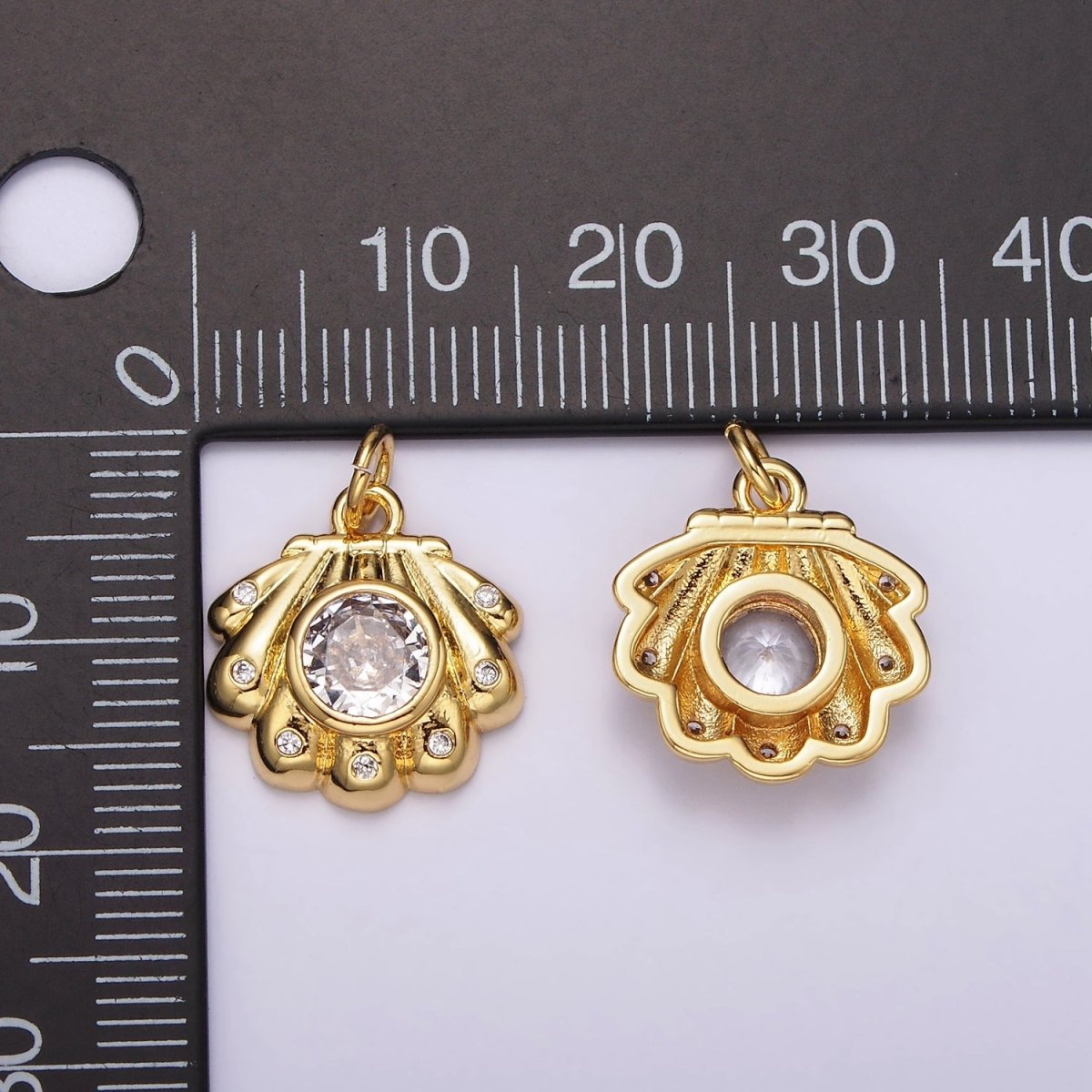 14K Gold plated Clear CZ Dotted Sea Clam Shell Charm | AG512 - DLUXCA