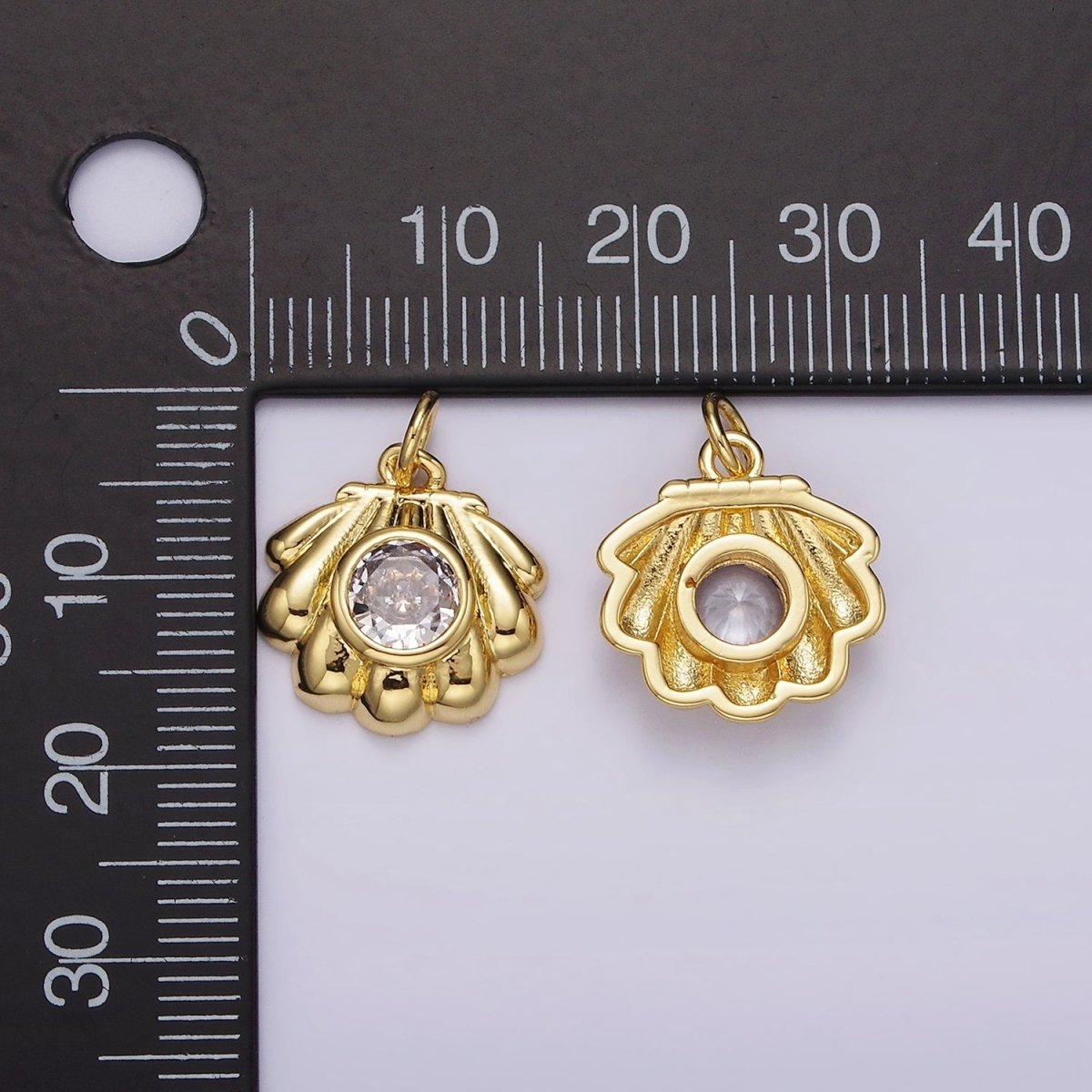 14K Gold plated Clear CZ Sea Clam Shell Charm | AG527 - DLUXCA