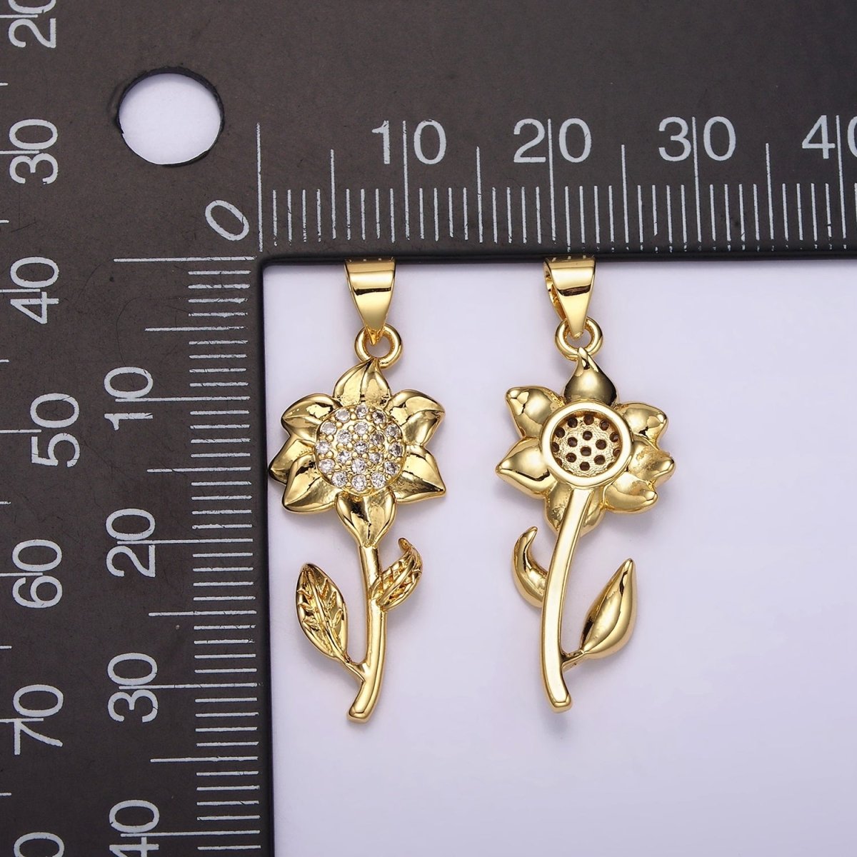 14K Gold plated Daffodil Flower Nature Clear Micro Paved CZ Pendant | N1942 - DLUXCA
