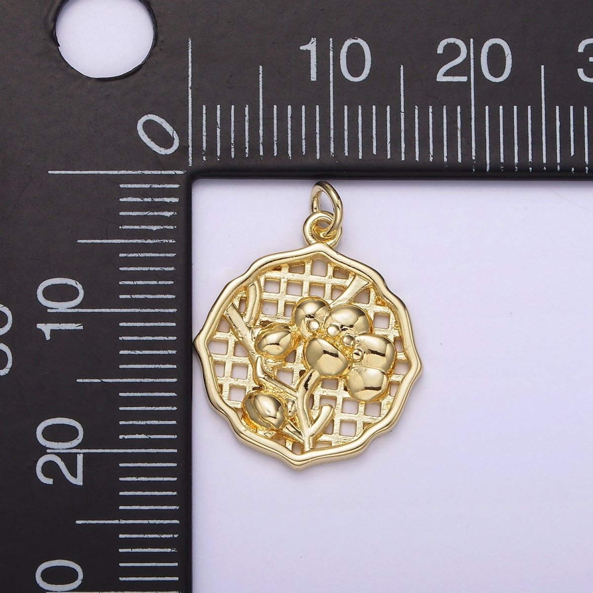 14K Gold plated Flower Nature Rattan Charm | AG232 - DLUXCA