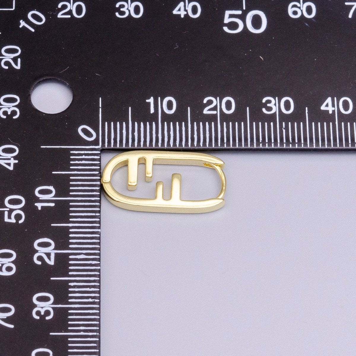 14K Gold plated Geometric Bar Lined Oblong U-Shaped Hoop Earrings | Y-847 - DLUXCA