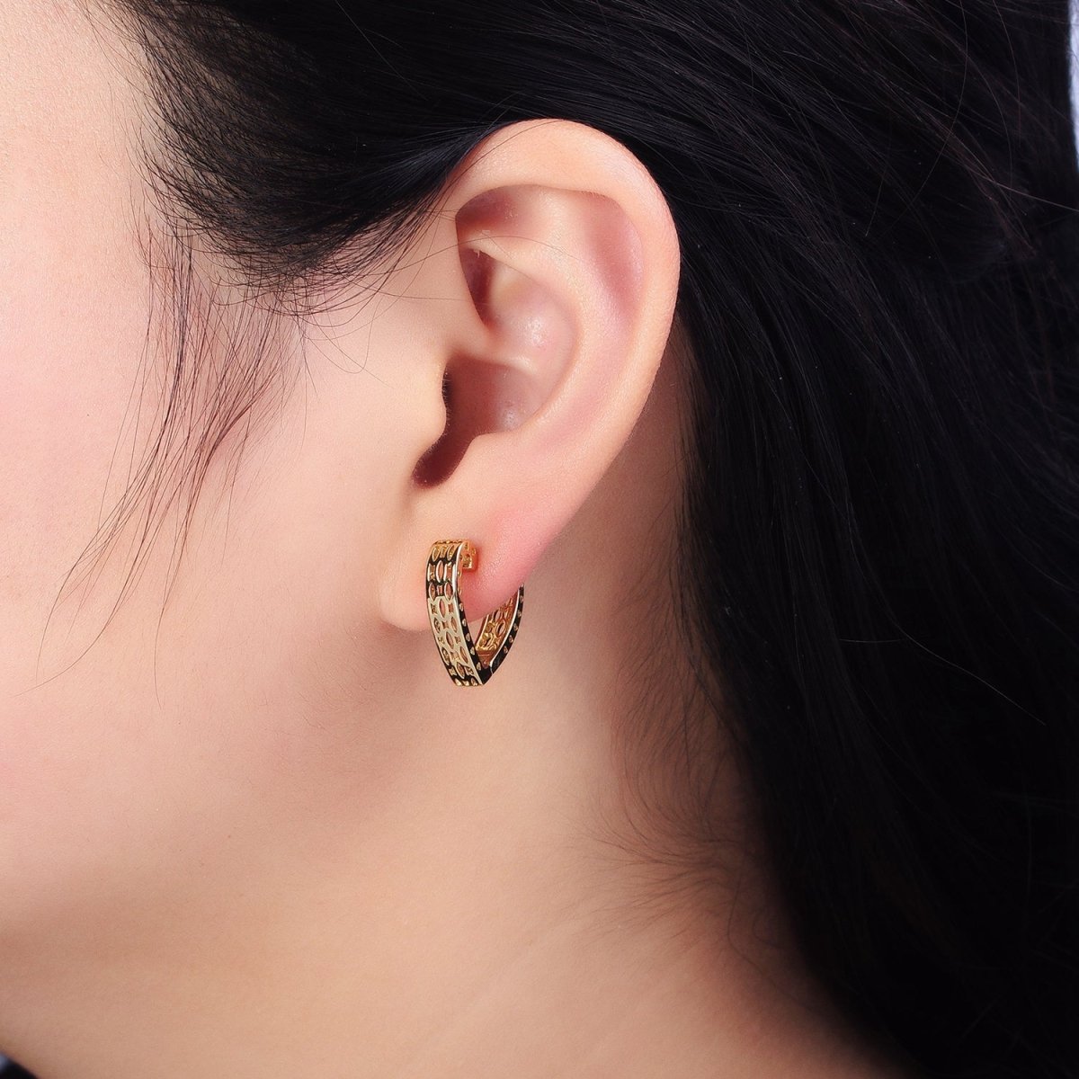 14K Gold plated Geometric Filigree Heart Huggie Hoop Earrings | AD1530 - DLUXCA