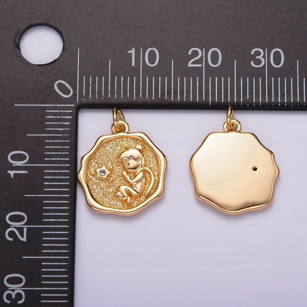 14K Gold plated Little Prince Star CZ Hammered Wavy Stamped Charm | AG421 - DLUXCA