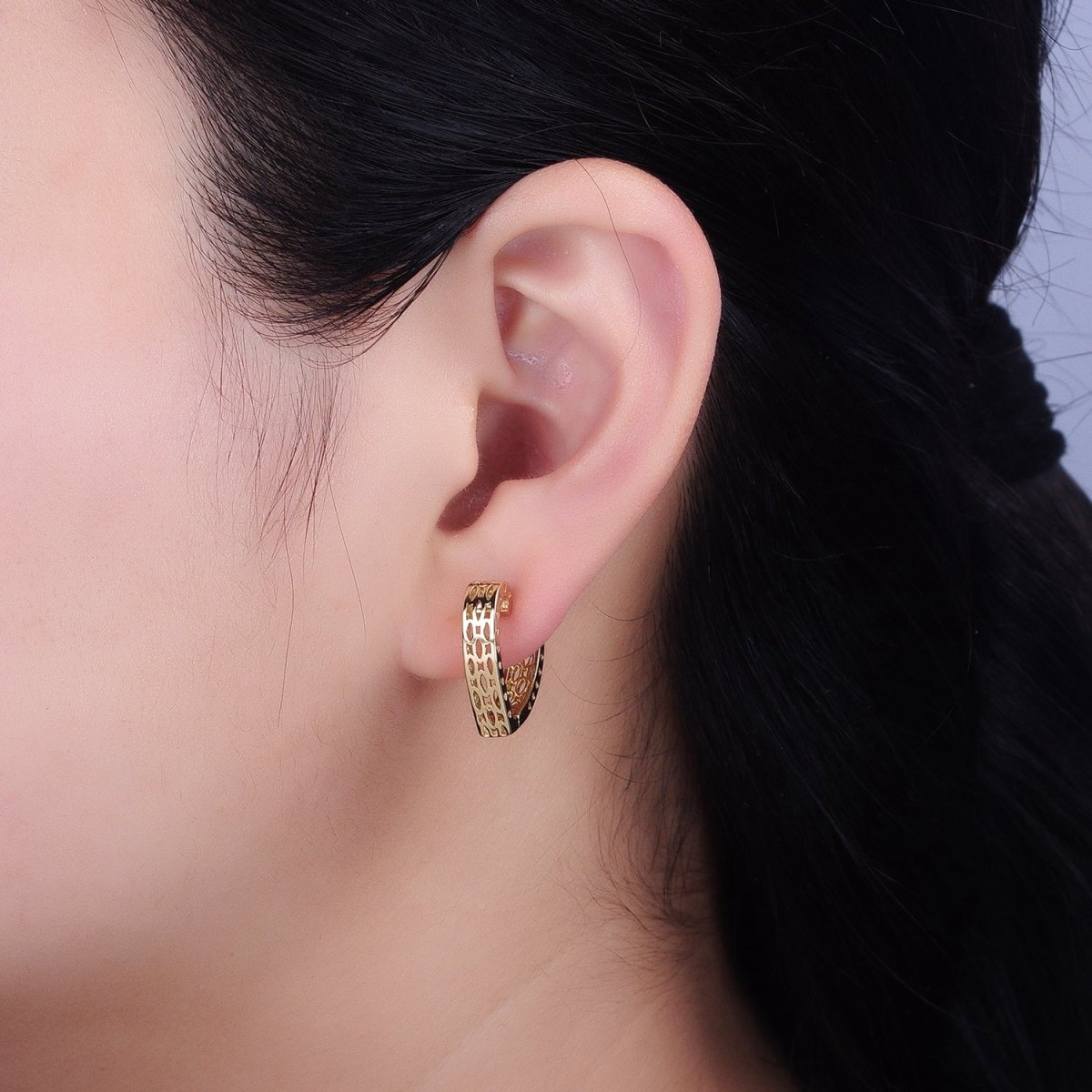 14K Gold plated Oval Filigree Heart Geometric Huggie Earrings | AB1532 - DLUXCA