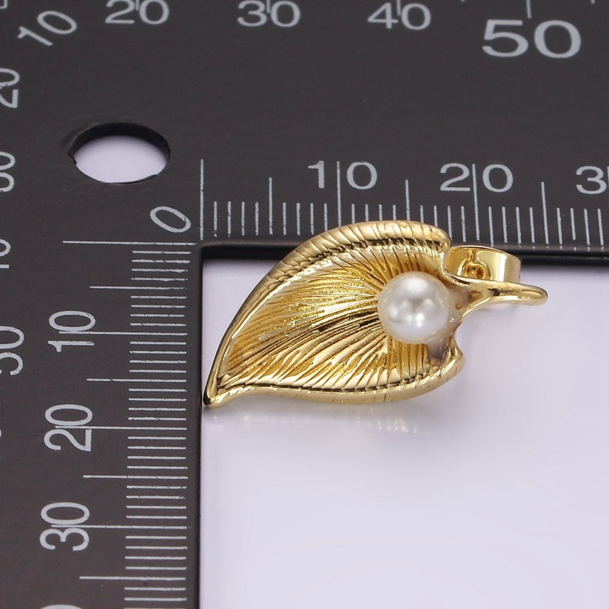 14K Gold plated Pearl Curved Line-Textured Teardrop Dome Stud Earrings Set | AE955 - DLUXCA