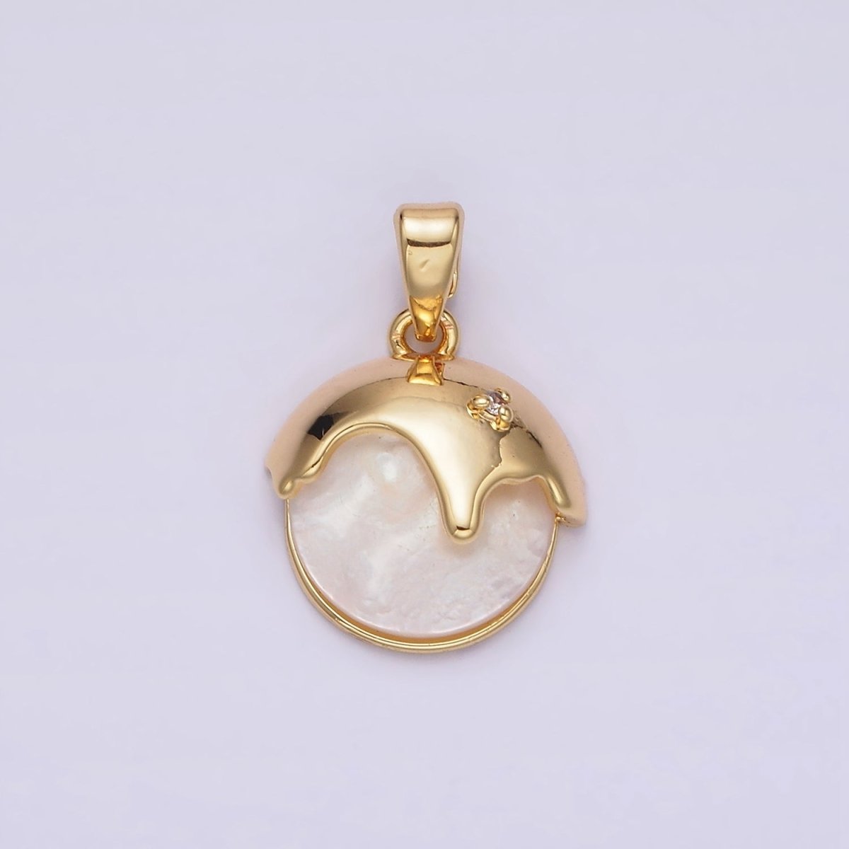 14K Gold plated Shell Pearl Molten Drip Round Pendant | N1795 - DLUXCA