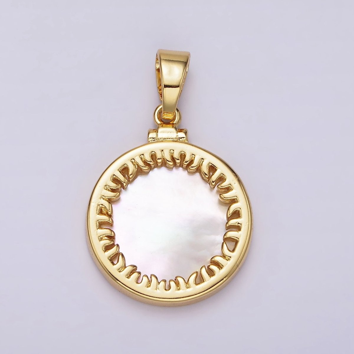 14K Gold plated Shell Pearl Ray Bezel Pendant | AH033 - DLUXCA