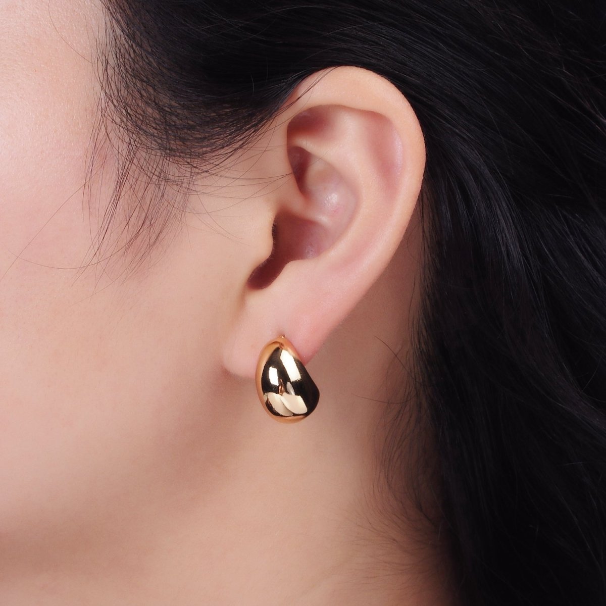 16K Gold plated 16.5mm Wide Curved Dome C-Shaped Hoop Earrings | AE-895 - DLUXCA