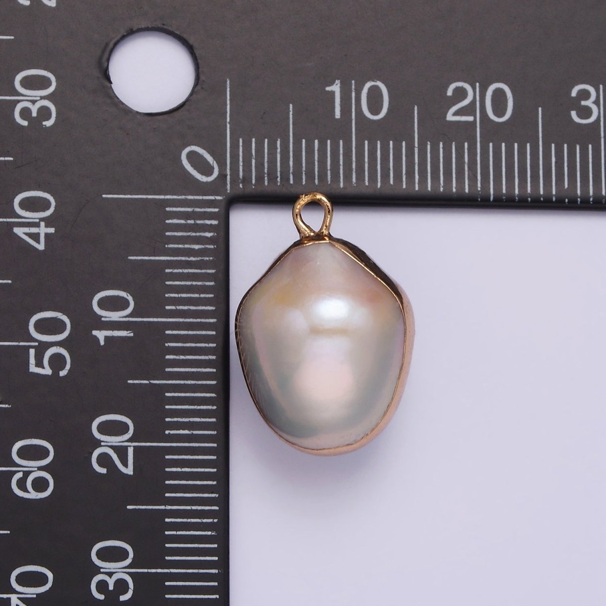 16K Gold plated 19.5mm Cream Freshwater Pearl Abstract Dipped Charm | P1616 - DLUXCA