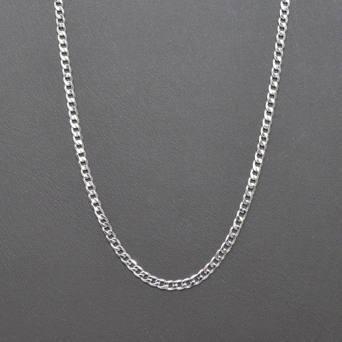 17.5 inch Silver Miami Cuban Curb Chain Necklace, White Gold plated Curb Finished Necklace, 2.5mm Curb Necklace w/ Spring Ring | CN-1013 Clearance Pricing - DLUXCA