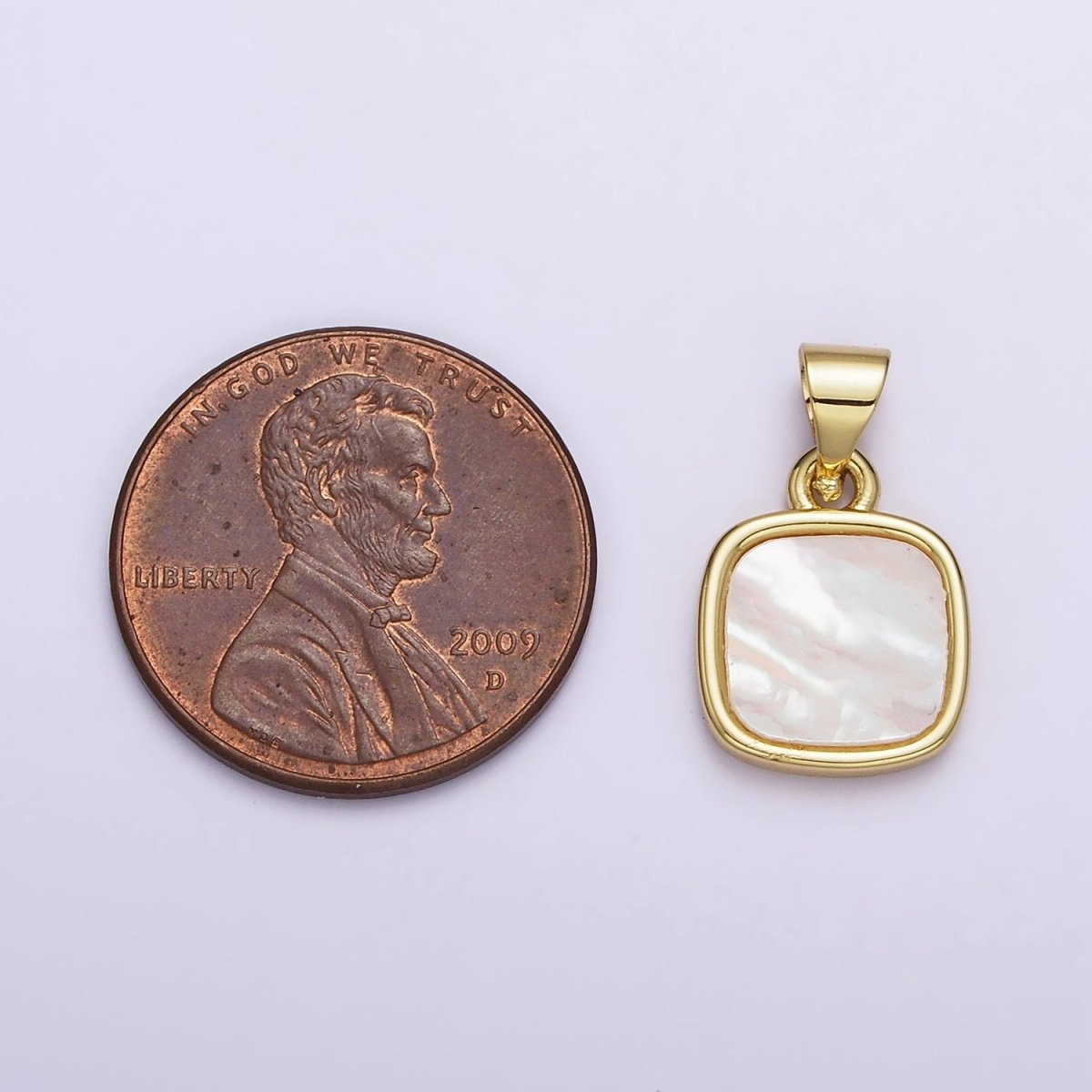 18K Gold plated 17.5mm White Shell Pearl Square Pendant | AA-554 - DLUXCA