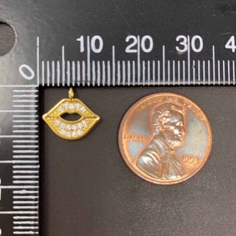 18K Gold plated Tiny Lip Kiss Cubic Zirconia Pendant Charm C-024