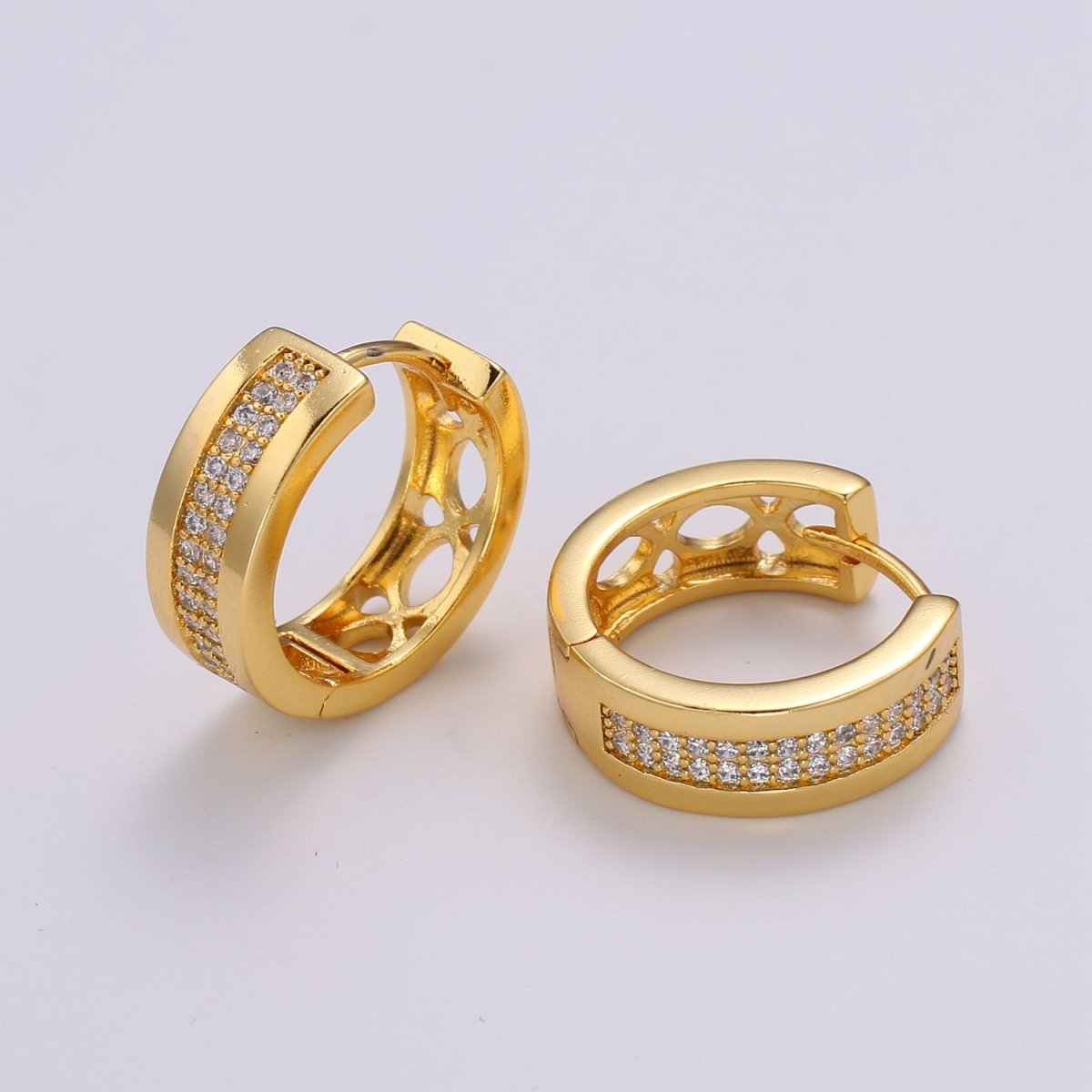 1pair Simple Golden Circle Shape Mini Huggies Earrings CZ Crystal Gold plated Geometric Casual/Formal Micro Pave Earring Jewelry Q-502 - DLUXCA