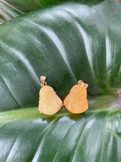 1x Dainty Yellow Laughing Buddha, Gemstone Buddhism Deity Religious Bracelet Charm Bead Finding Pendant For Jewelry Making O-214 - DLUXCA