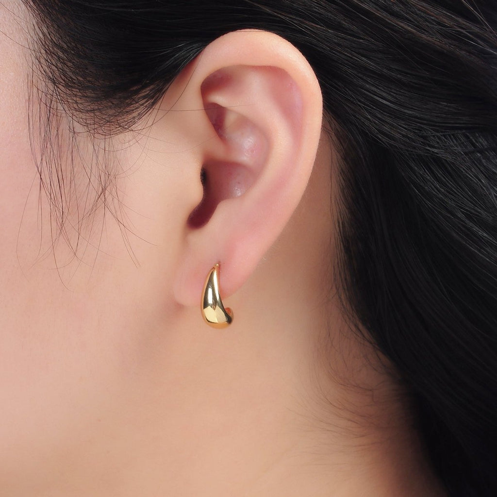 24K Gold plated 15mm Minimalist Dome J - Shaped Hoop Earrings | Q452 - DLUXCA