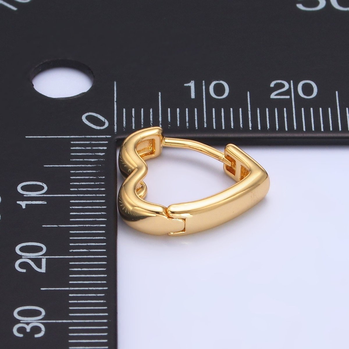 24K Gold plated 16mm Minimalist Heart Cartilage Huggie Earrings | AB421 