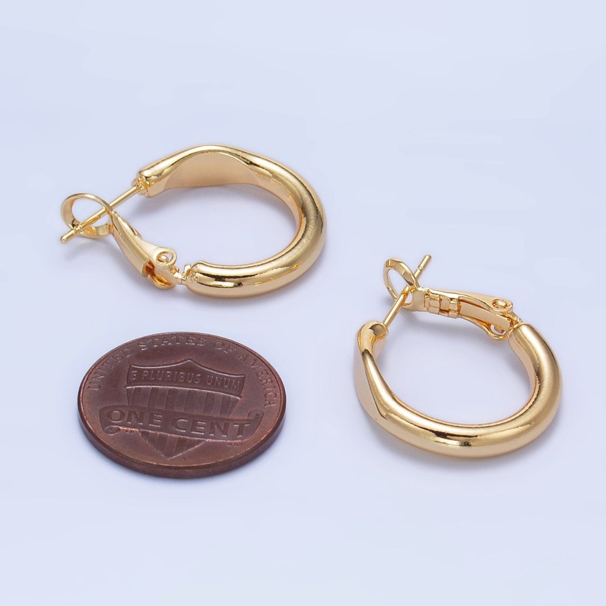 24K Gold plated 20mm Flat Edged Minimalist Hinge Hoop Earrings | P232 - DLUXCA