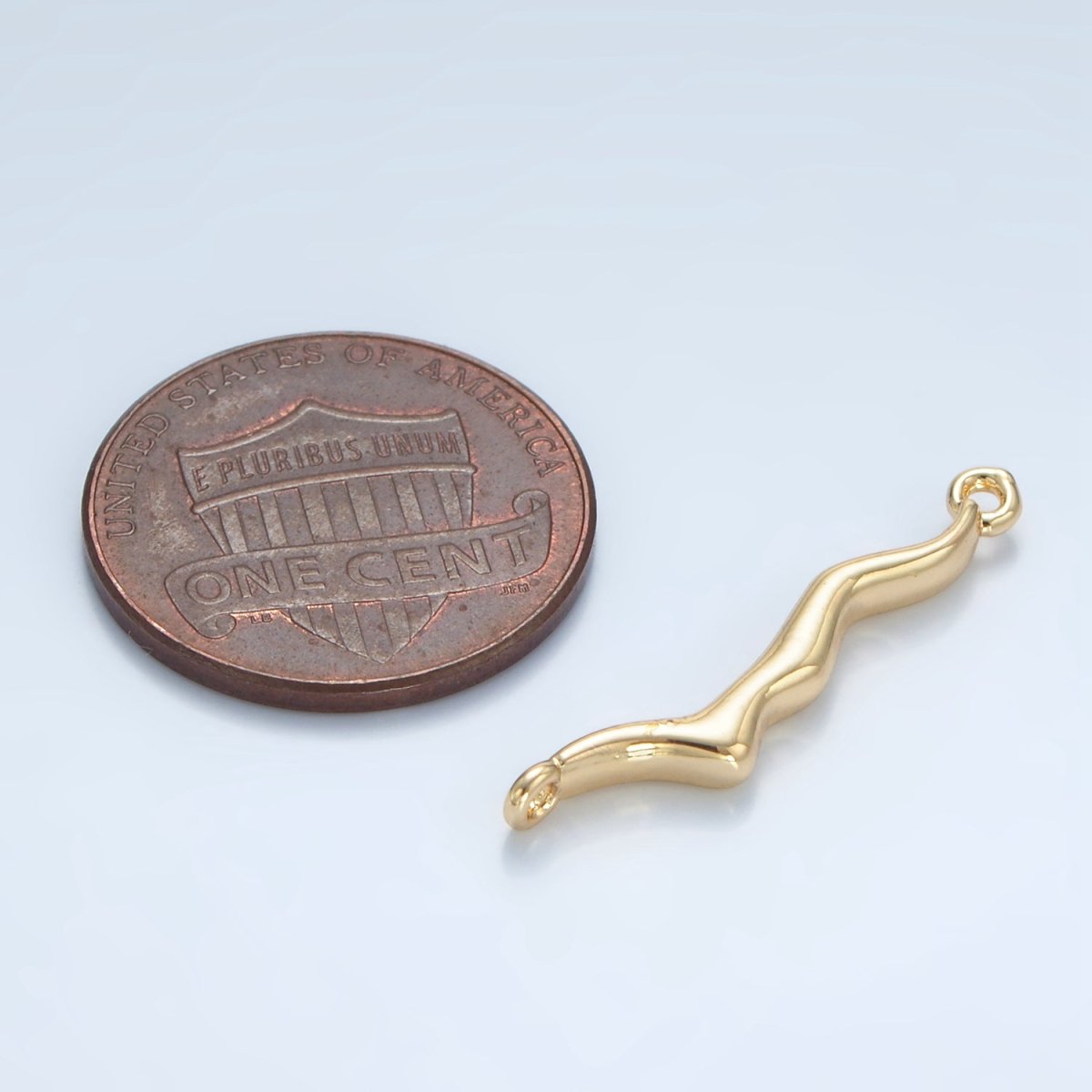 24K Gold plated 4.5mm Abstract Molten Drip Connector | G827 - DLUXCA