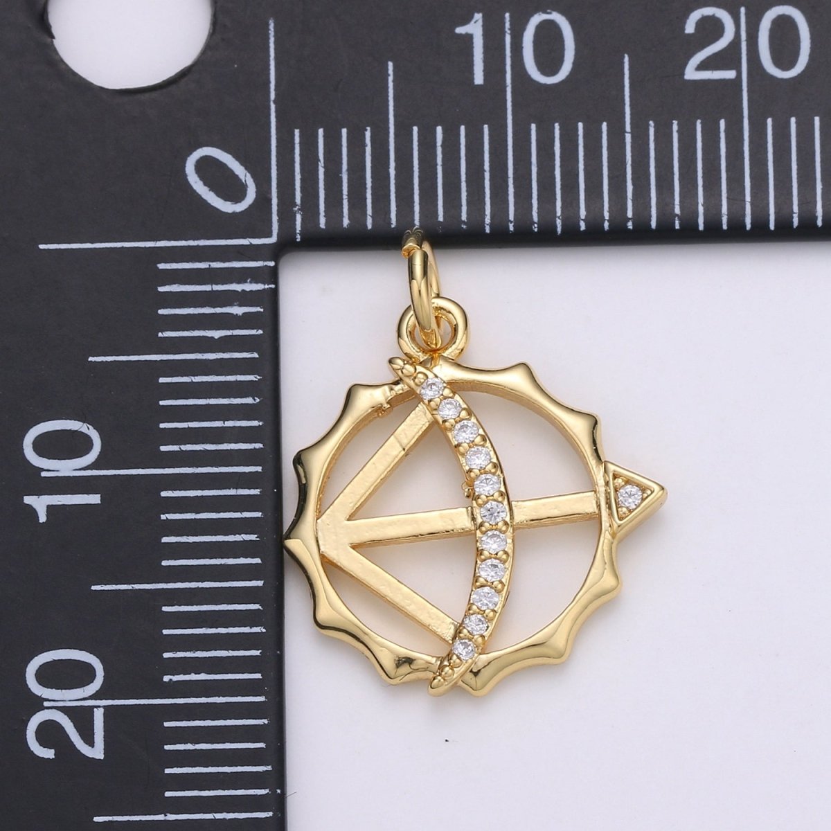 24K Gold plated Bow and Arrow Charm D-904 - DLUXCA