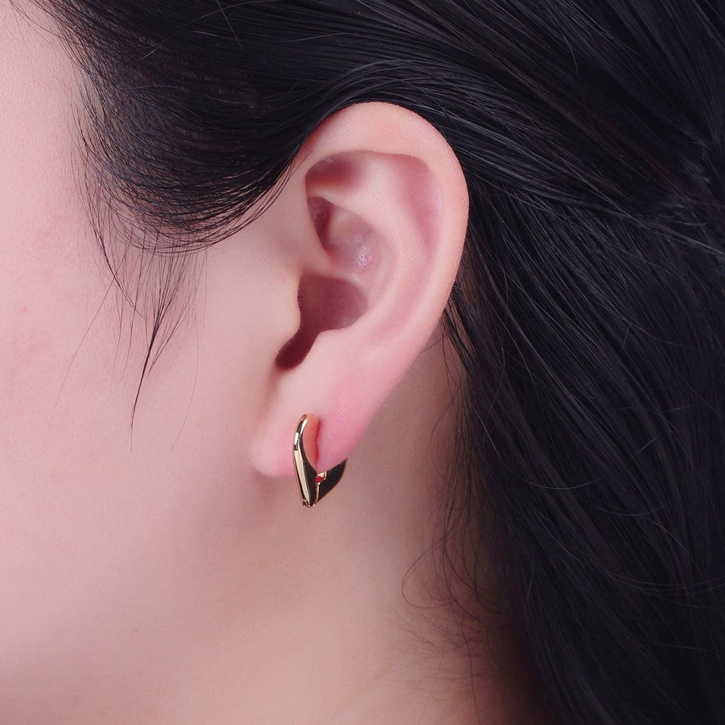 24K Gold plated Broken Heart Heartbroken Love Huggie Hoop Earrings P-424 - DLUXCA