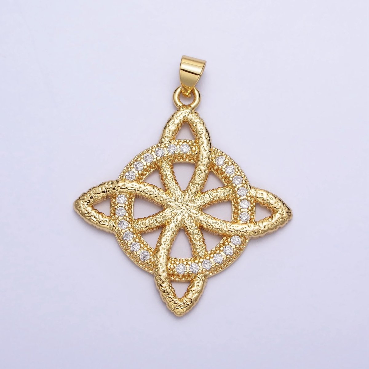 24K Gold plated Celtic Knots Pendant AA257 - DLUXCA