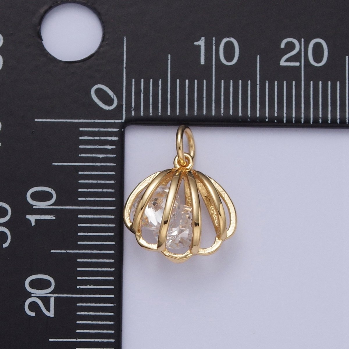 24K Gold plated Clam Seashell Charm with Cubic Zirconia Inside | X-090 - DLUXCA