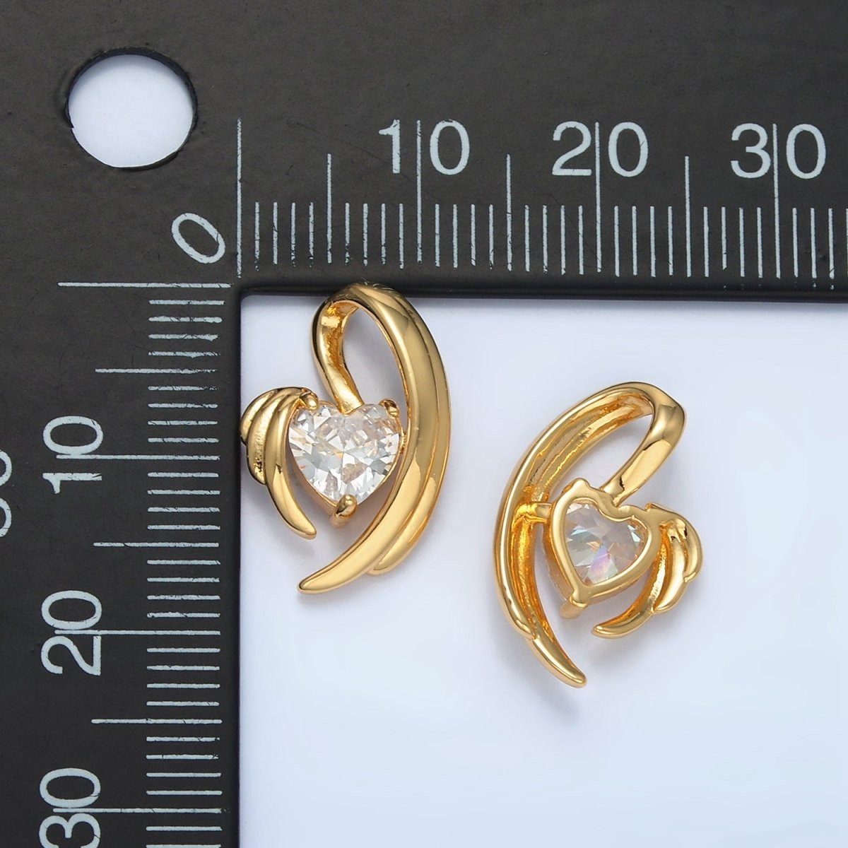 24K Gold plated Clear CZ Wavy Heart Pendant | AA - 865 - DLUXCA