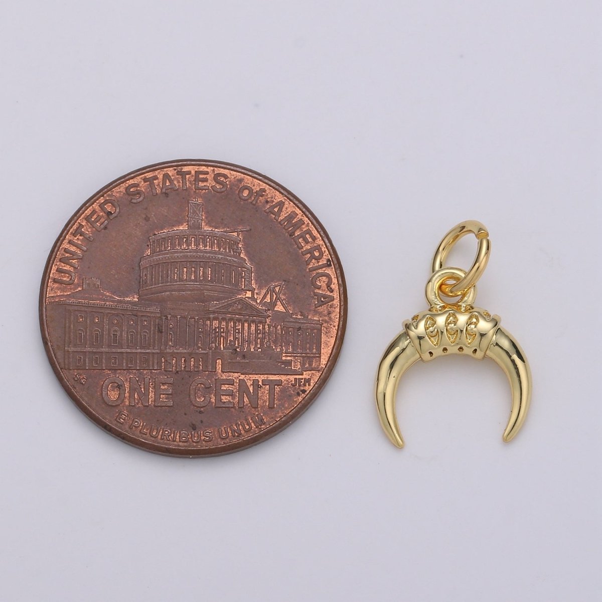 24K Gold plated Cow Horn Charm E-069 - DLUXCA
