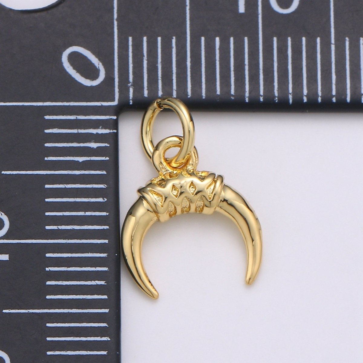 24K Gold plated Cow Horn Charm E-069 - DLUXCA