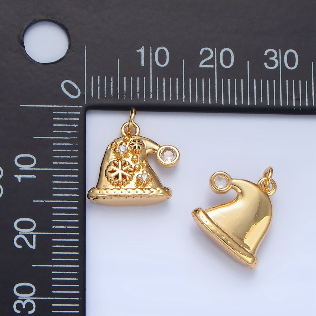 24K Gold plated CZ Snowflake Christmas Hat Charm | X852 - DLUXCA
