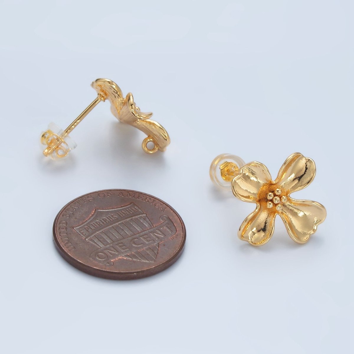 24k Gold plated Dotted Curved Petal Flower Stud Earrings Findings Supply | Z - 954 - DLUXCA