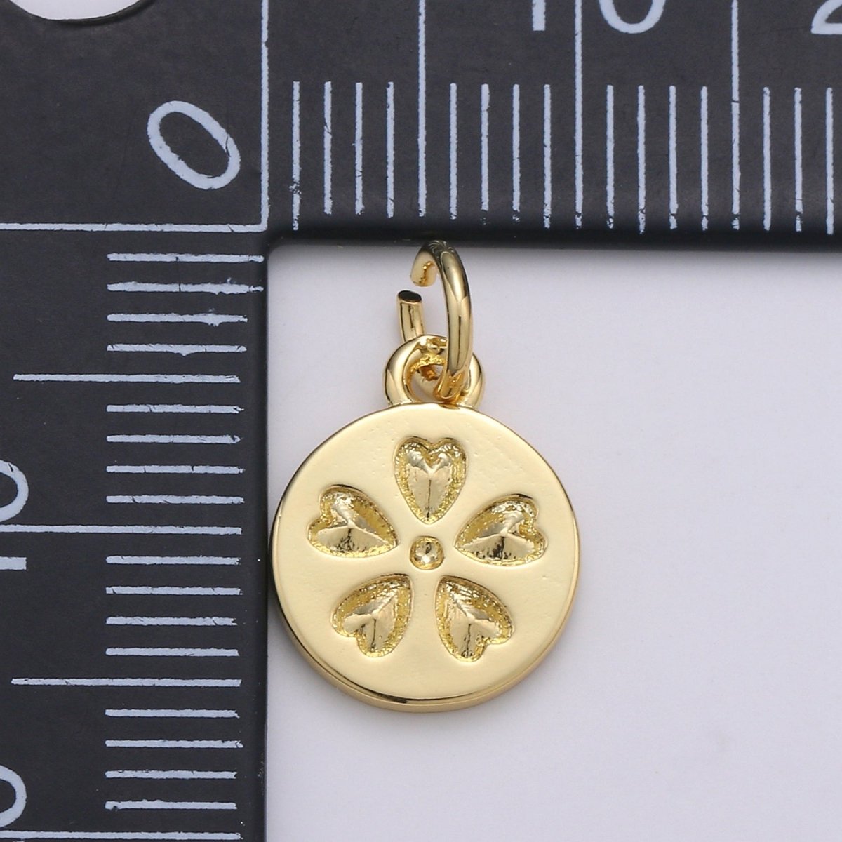 24K Gold plated Five Leaf Clover Coin Charm D-918 - DLUXCA