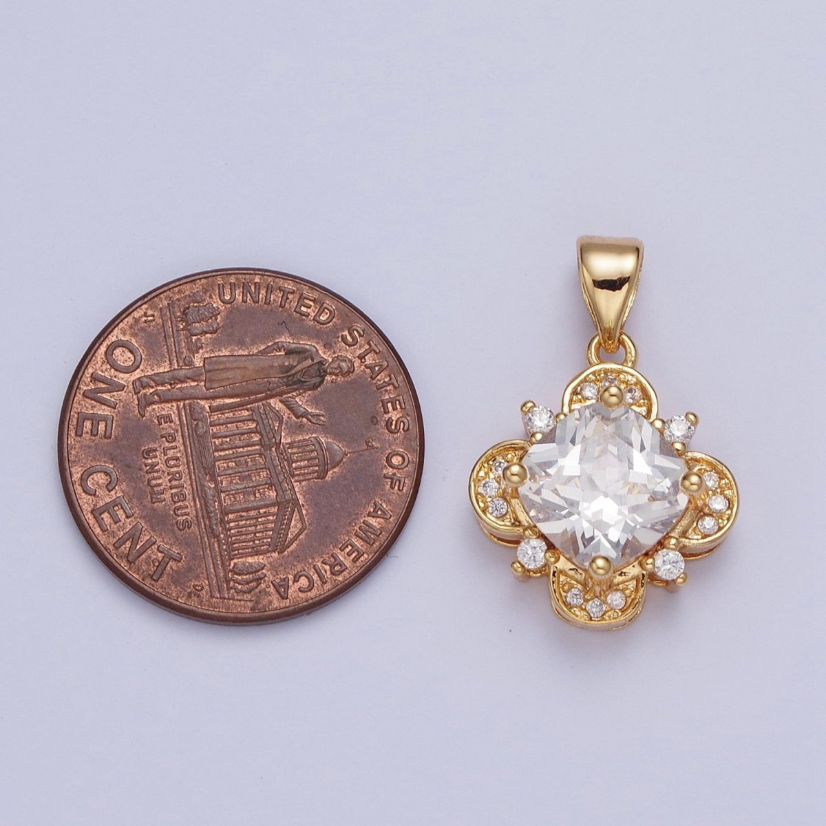 24K Gold plated Four Leaf Lucky Clover with Clear Cubic Zirconia CZ Pendant For Jewelry Making X-450 - DLUXCA