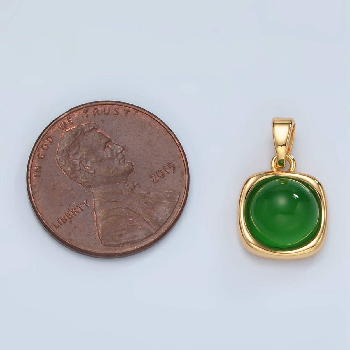 24K Gold plated Green Aventurine Round Molten Bezel Pendant | H891 - DLUXCA
