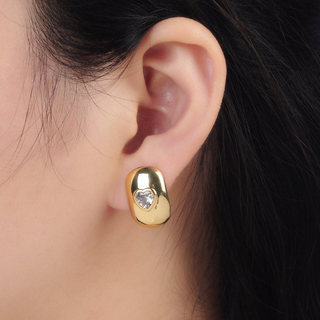 24K Gold plated Heart CZ Dome Bar Band Stud Earrings | Q350 - DLUXCA