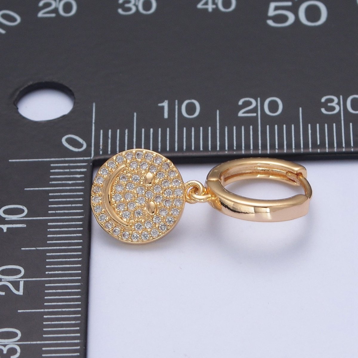 24K Gold plated Micro Pave Cubic Zirconia Smiley Face Charm Dangle Drop Earrings T-131 - DLUXCA