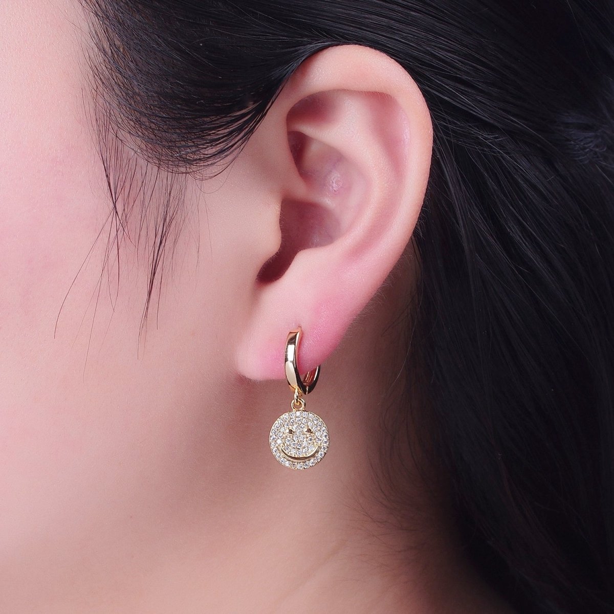 24K Gold plated Micro Pave Cubic Zirconia Smiley Face Charm Dangle Drop Earrings T-131 - DLUXCA