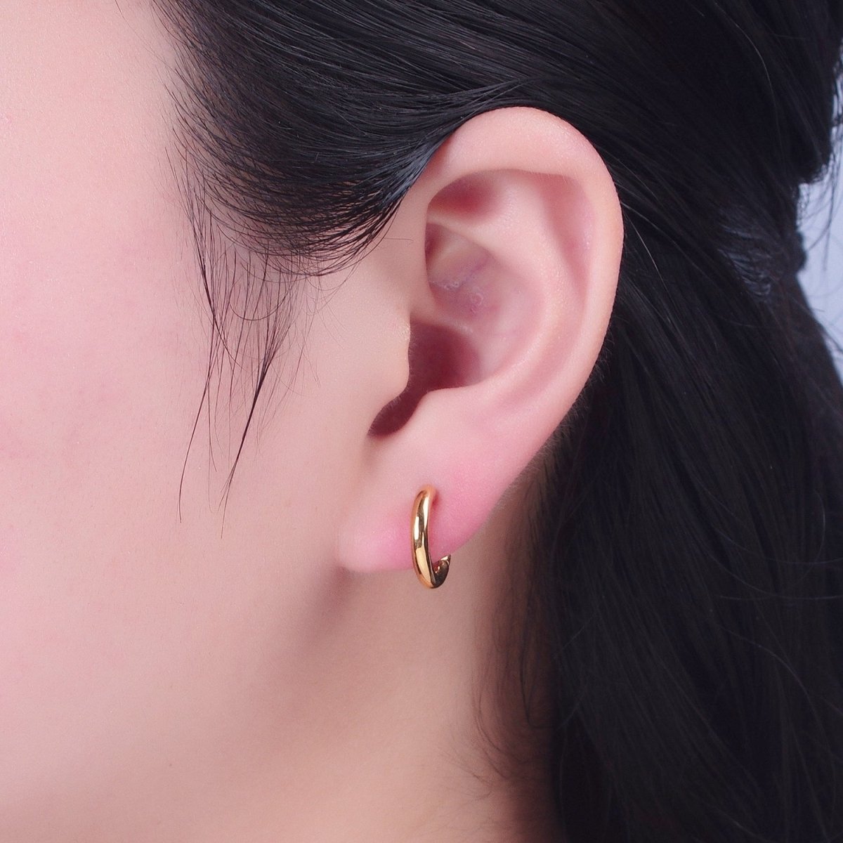 24K Gold plated Minimalist 13mm / 15mm Huggie Hoop Earrings | P-409