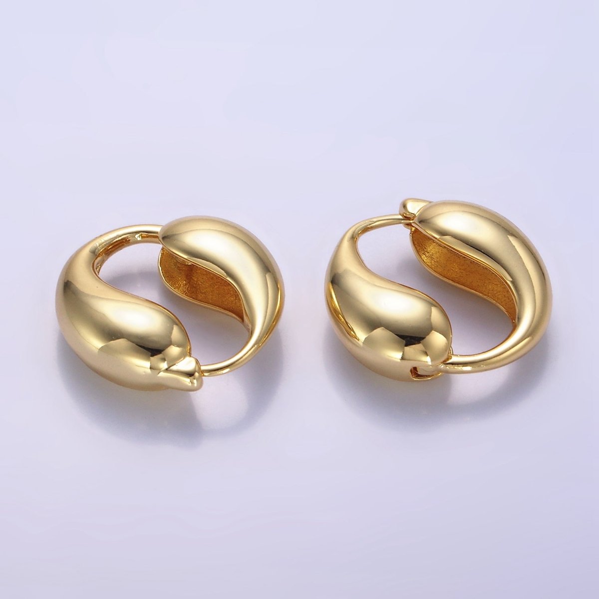 24K Gold plated Molten Drop Hoop Earrings | Q104 - DLUXCA