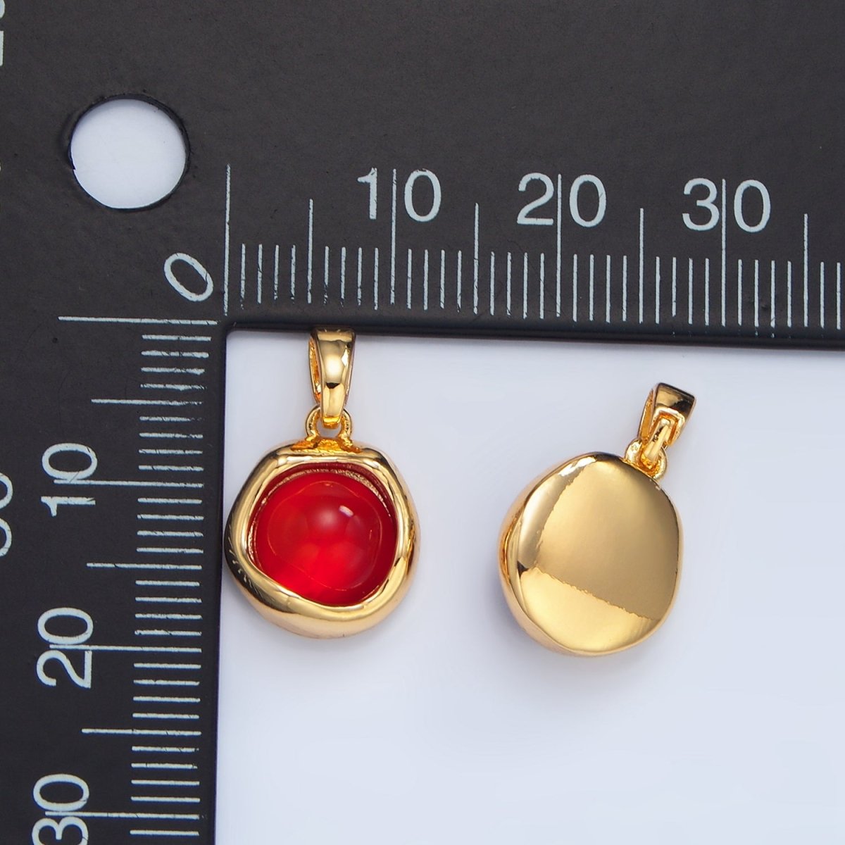 24K Gold plated Red Carnelian Molten Bezel Stamped Round Pendant | AA133 - DLUXCA