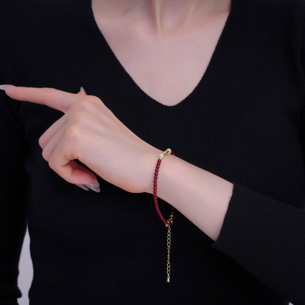 24K Gold plated Shell Pearl Bead Carnelian Gemstone 7.5 Bracelet | WA - 2879 