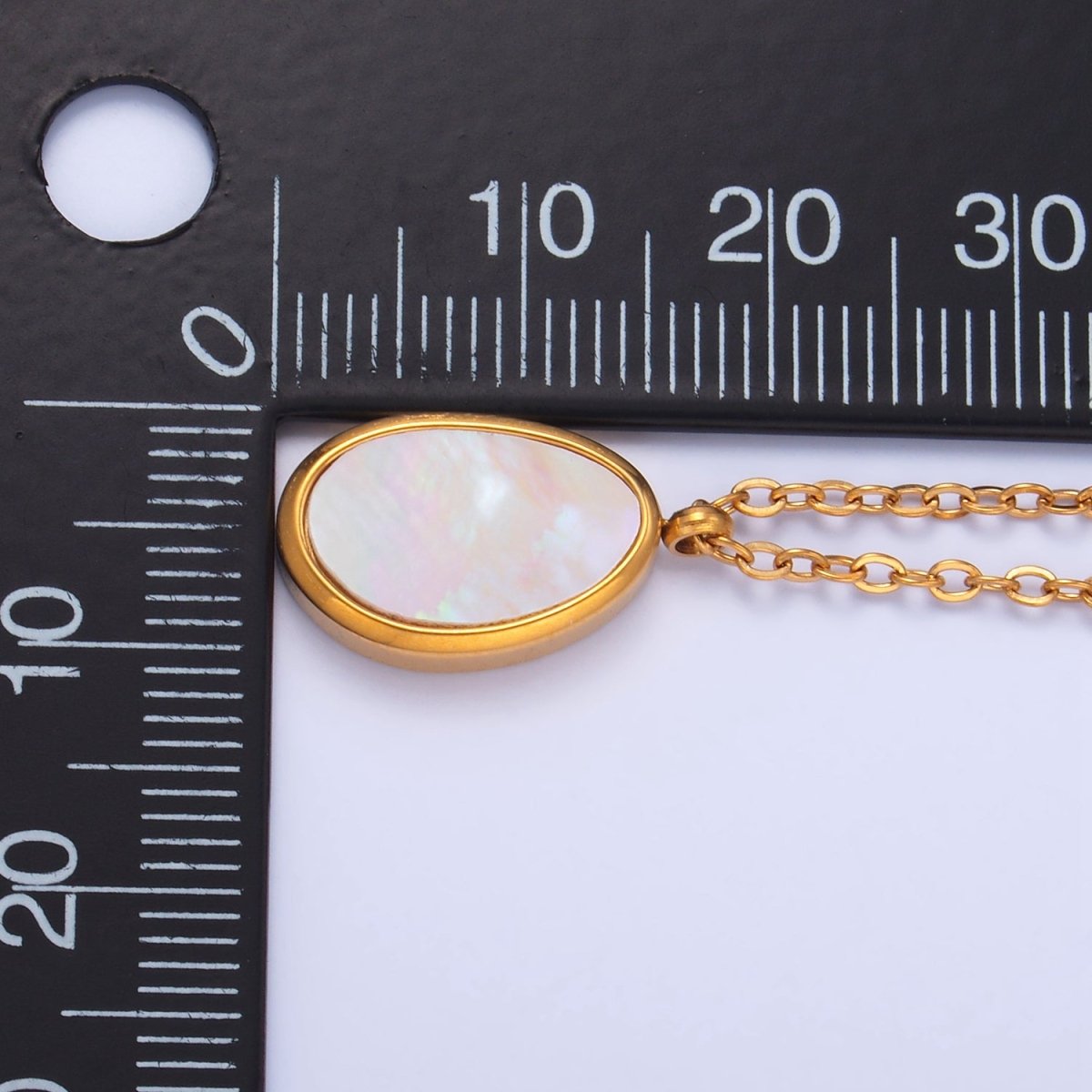 24K Gold plated Shell Pearl Oval Cable 18 Inch Necklace w. 2 Inch Extender | WA - 2658 - DLUXCA