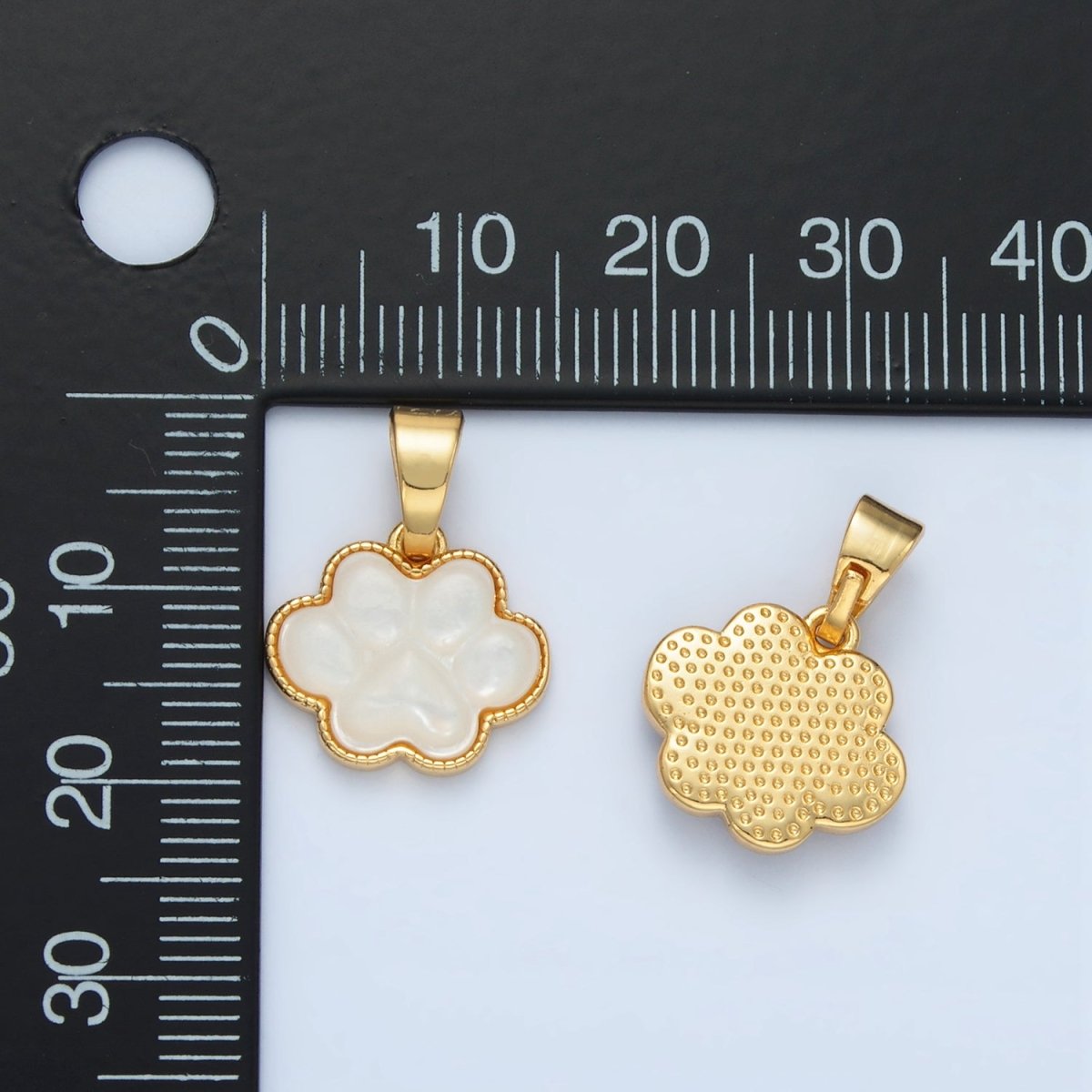 24K Gold plated Shell Pearl Pet Paw Print Animal Bezel Pendant | I808 - DLUXCA